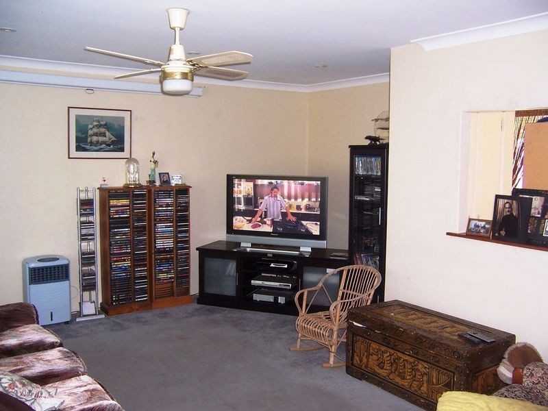 6 Burnside Way, Waikiki WA 6169