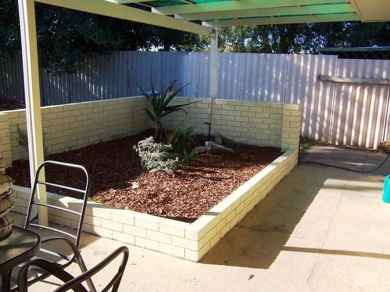 6 Burnside Way, Waikiki WA 6169