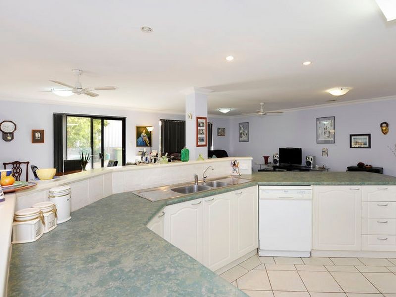 1 Bluejay Court, Singleton WA 6175