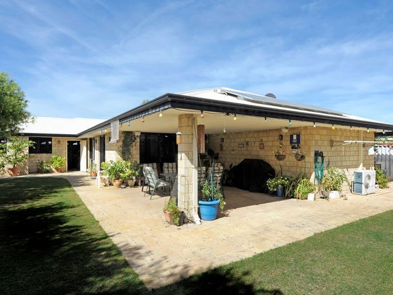 1 Bluejay Court, Singleton WA 6175