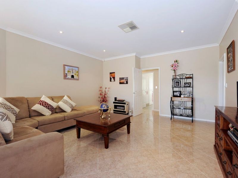 35 Tuomey Follows, Baldivis WA 6171