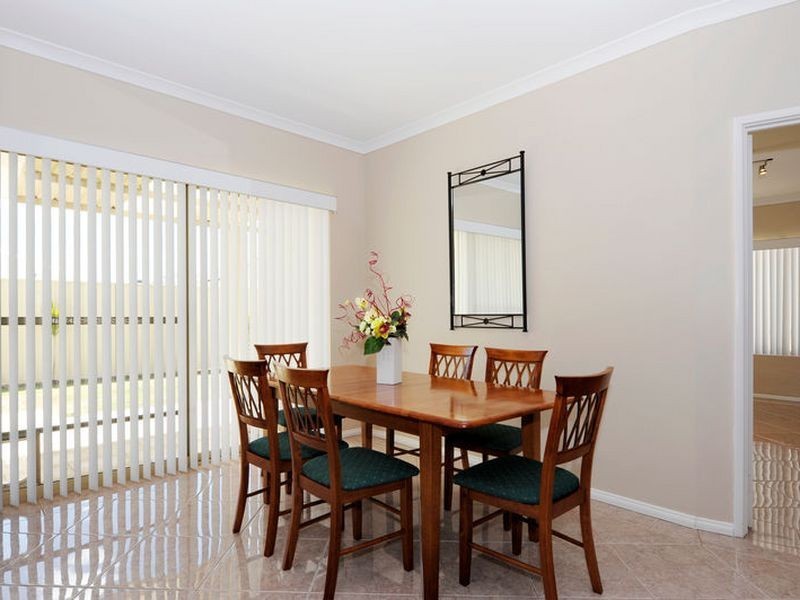 35 Tuomey Follows, Baldivis WA 6171