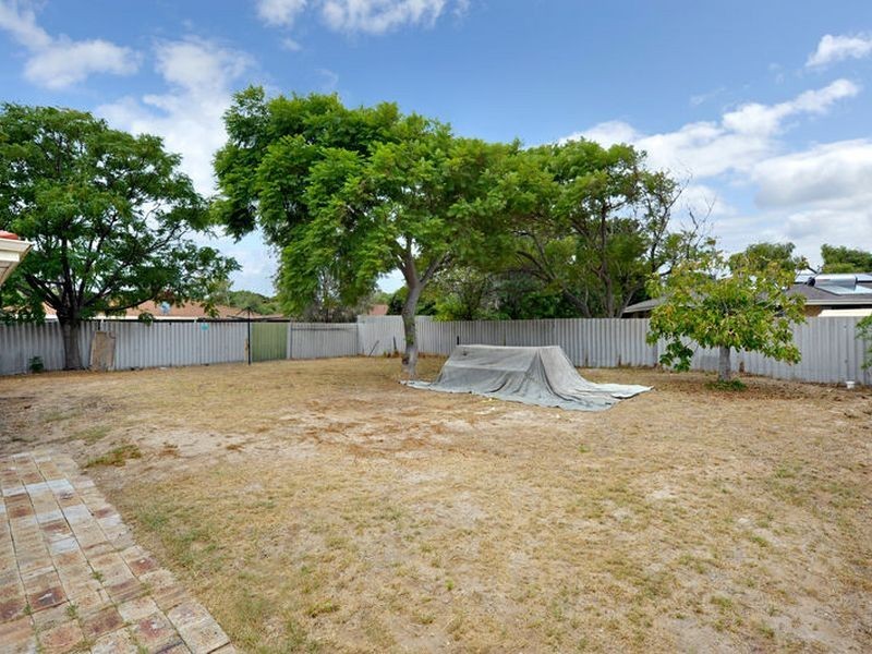 3 Monsoon Close, Waikiki WA 6169