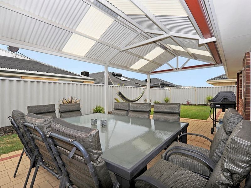 11 Celtic Crescent, Shoalwater WA 6169
