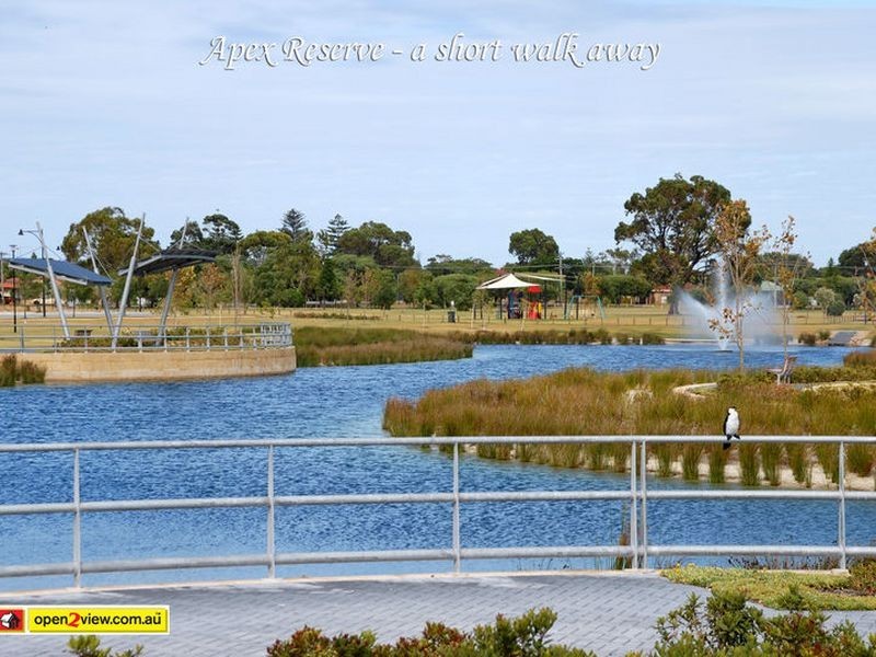 11 Celtic Crescent, Shoalwater WA 6169