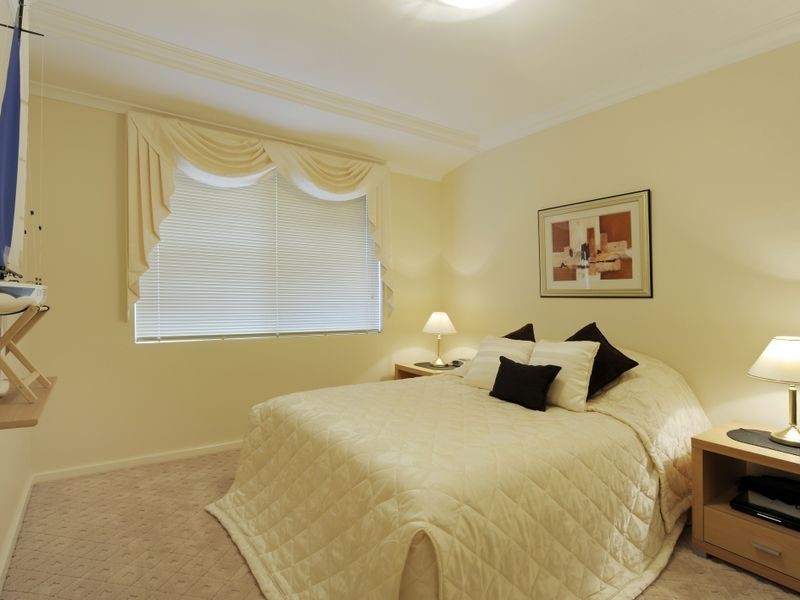 8 Verin Lane, Port Kennedy WA 6172