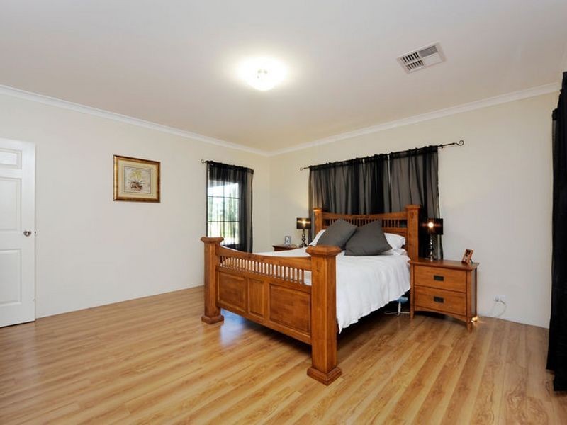 7 Scarpview Drive, Serpentine WA 6125