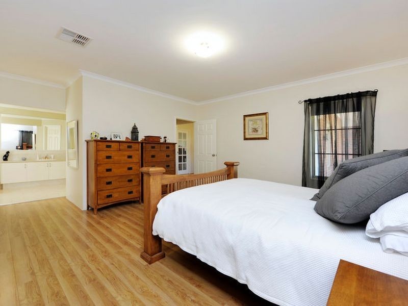 7 Scarpview Drive, Serpentine WA 6125