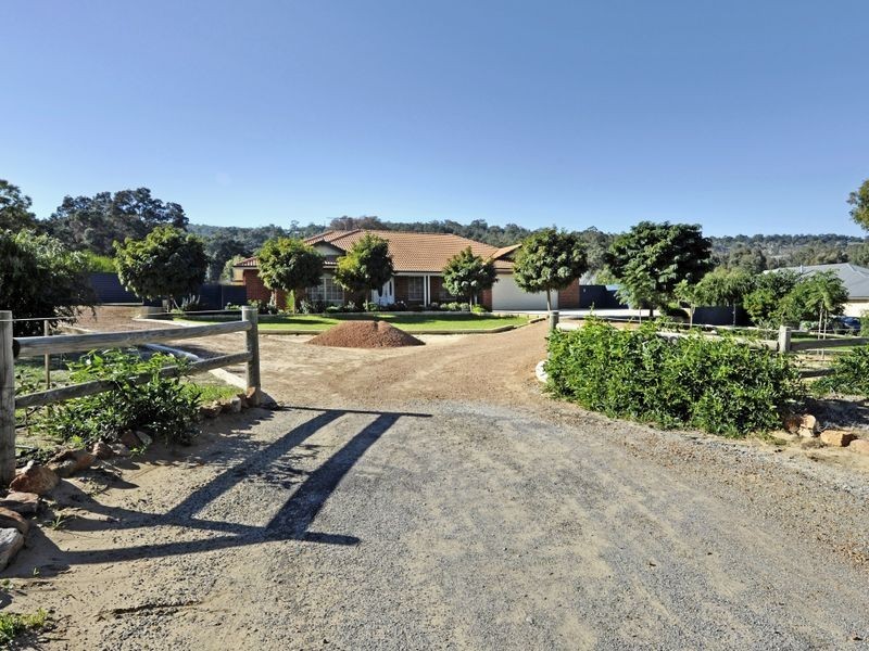 7 Scarpview Drive, Serpentine WA 6125