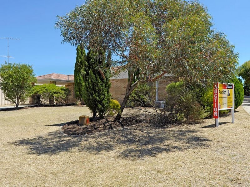 2 St Andrews Loop, Cooloongup WA 6168