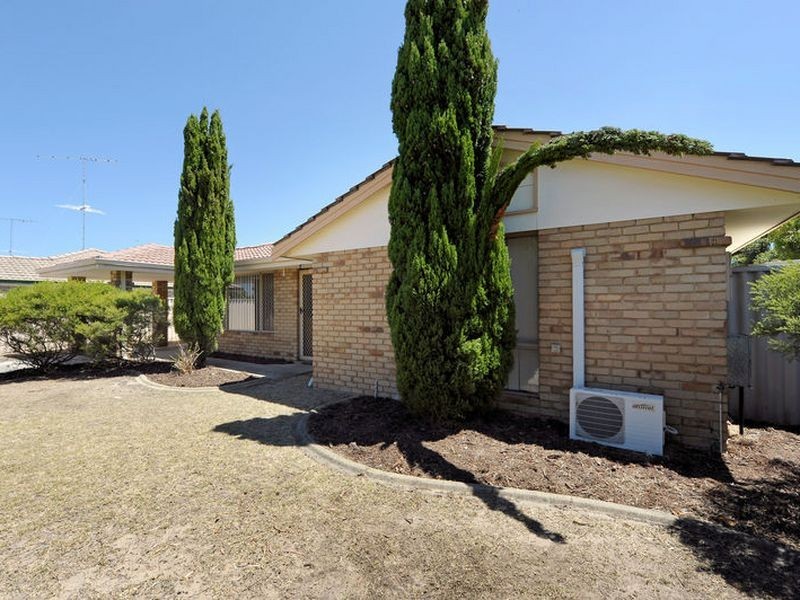 2 St Andrews Loop, Cooloongup WA 6168