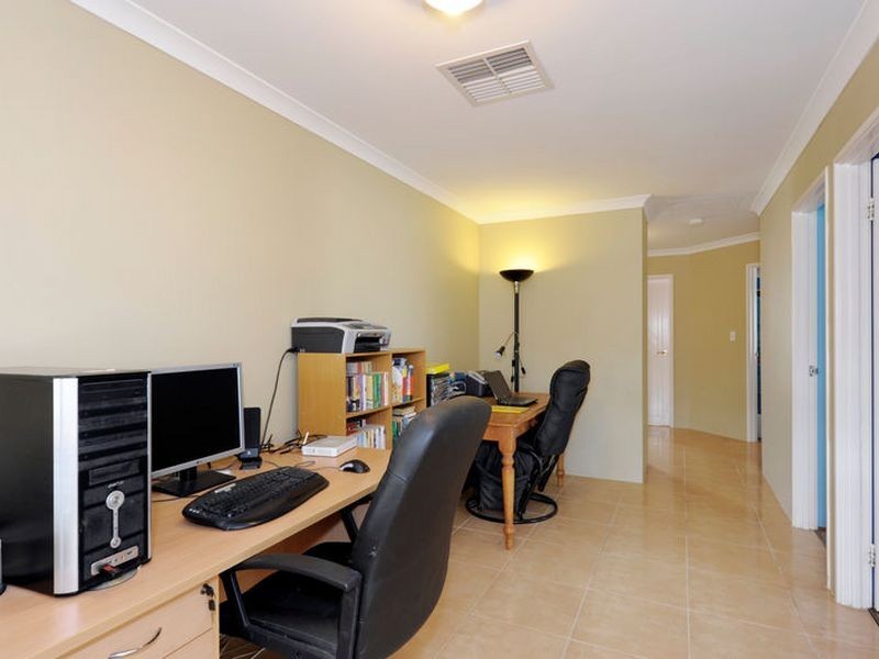 50 Hennessy Way, Rockingham WA 6168