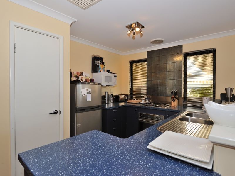 3 Edgbaston Crescent, Port Kennedy WA 6172