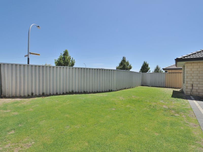3 Edgbaston Crescent, Port Kennedy WA 6172