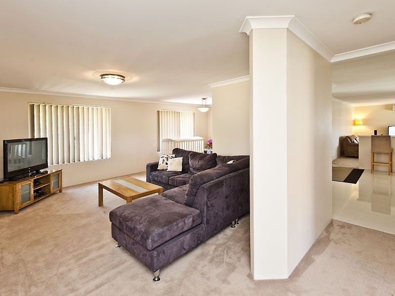 174 Grand Ocean Blvd, Port Kennedy WA 6172