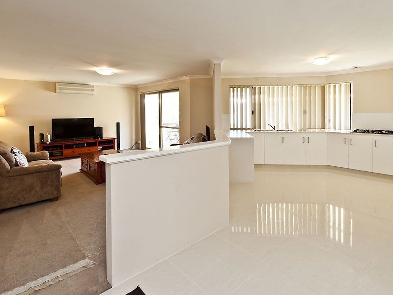 174 Grand Ocean Blvd, Port Kennedy WA 6172