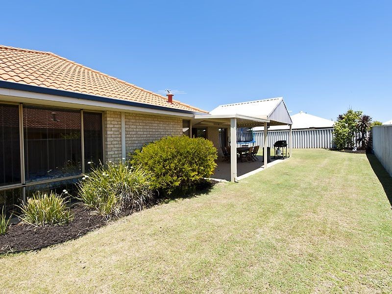 174 Grand Ocean Blvd, Port Kennedy WA 6172