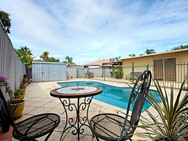 45 Lakemba Way, Waikiki WA 6169