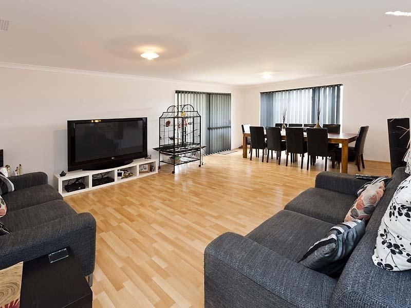 16 Mariposa Boulevard, Secret Harbour WA 6173