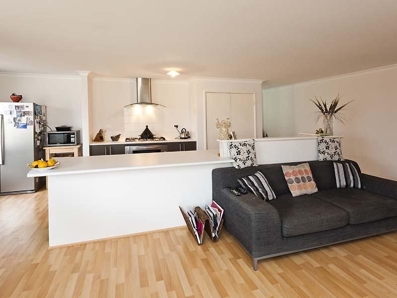 16 Mariposa Boulevard, Secret Harbour WA 6173