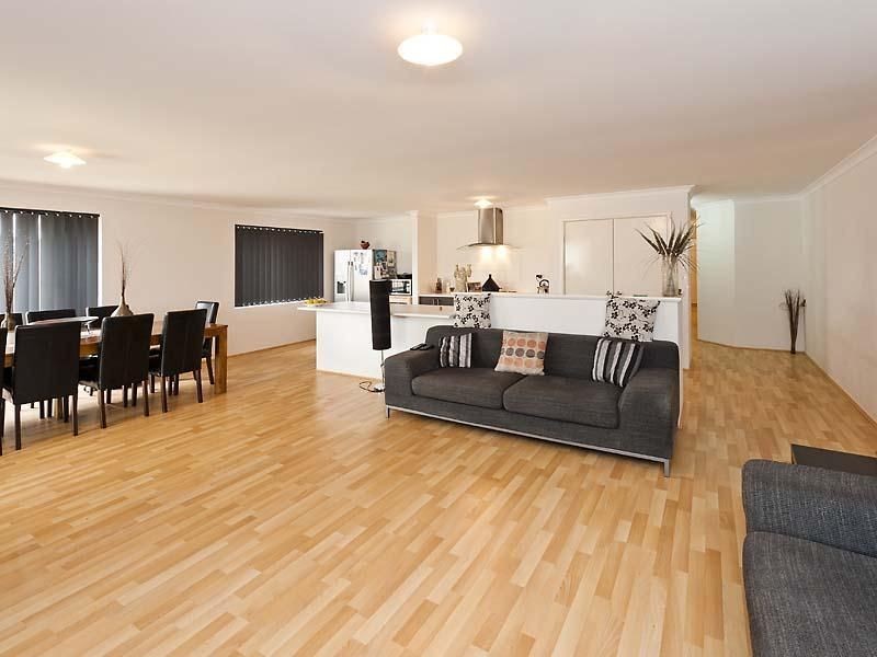 16 Mariposa Boulevard, Secret Harbour WA 6173