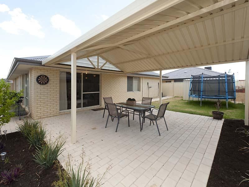 8 Caves Way, Secret Harbour WA 6173