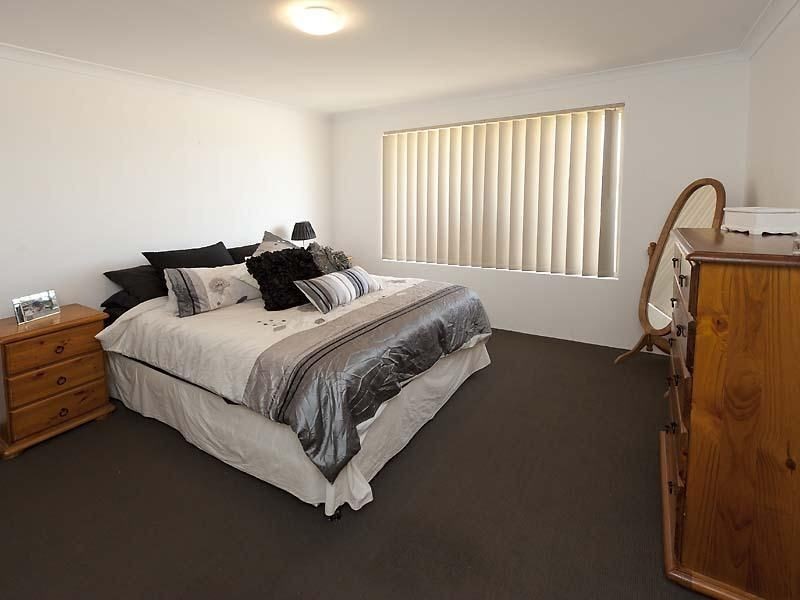 8 Caves Way, Secret Harbour WA 6173