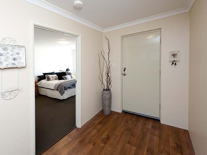8 Caves Way, Secret Harbour WA 6173
