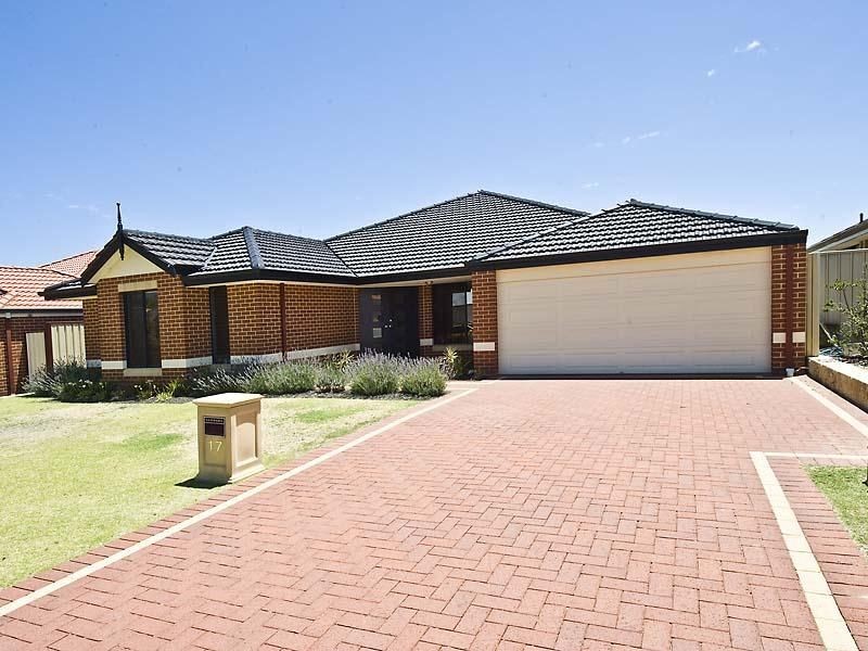 17 Arrowwood Loop, Secret Harbour WA 6173