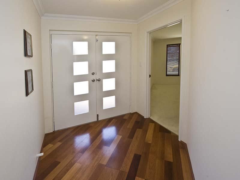 17 Arrowwood Loop, Secret Harbour WA 6173