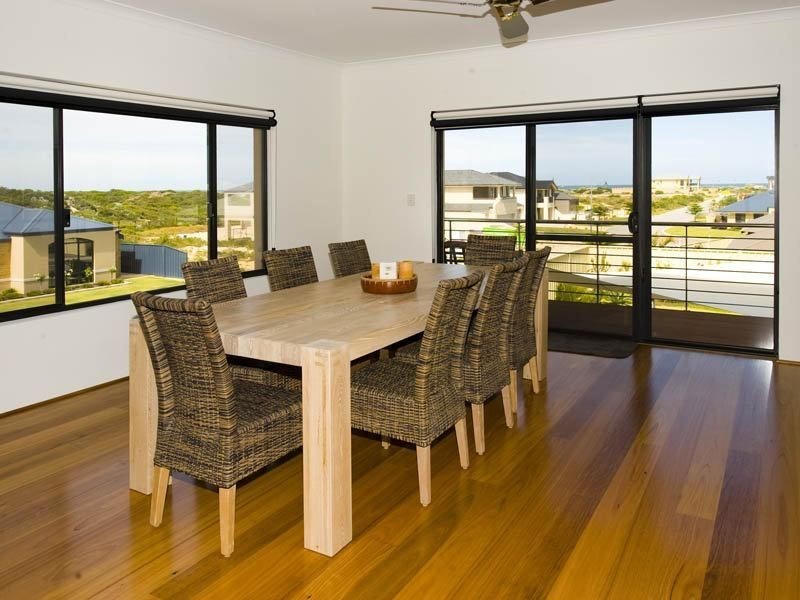 28 Hassars Road, Secret Harbour WA 6173