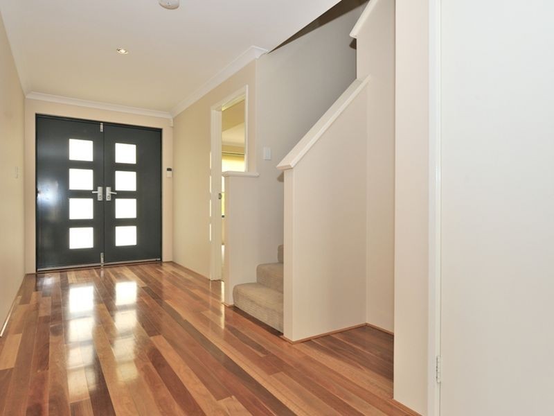 38 Bancoura Parkway, Secret Harbour WA 6173