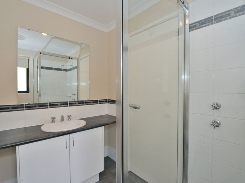 38 Bancoura Parkway, Secret Harbour WA 6173