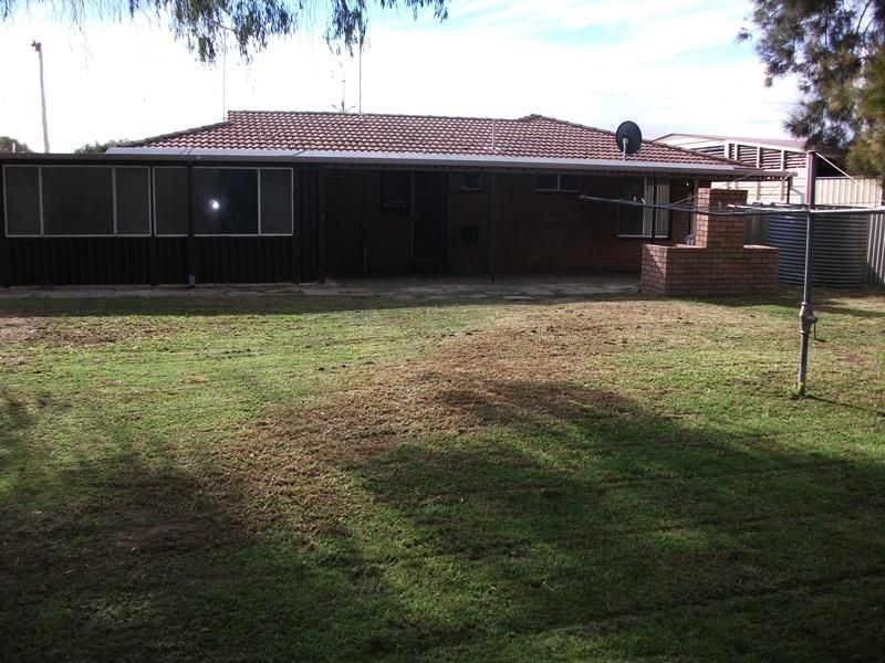 68 Karunjie Road, Golden Bay WA 6174