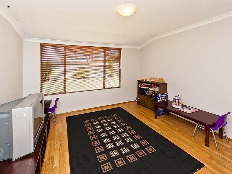 60 Dampier Drive, Golden Bay WA 6174