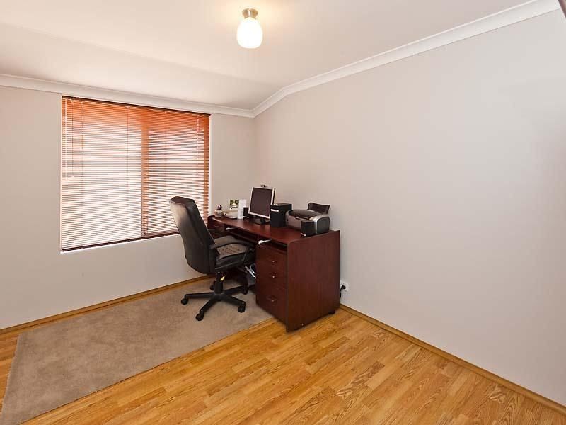 60 Dampier Drive, Golden Bay WA 6174