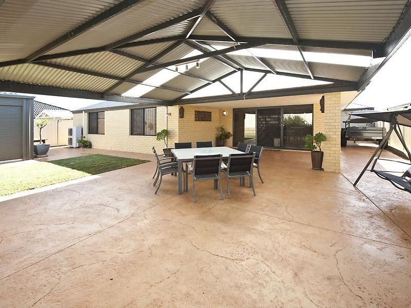 12 Salton Street, Secret Harbour WA 6173