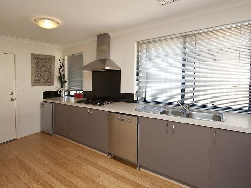 12 Salton Street, Secret Harbour WA 6173