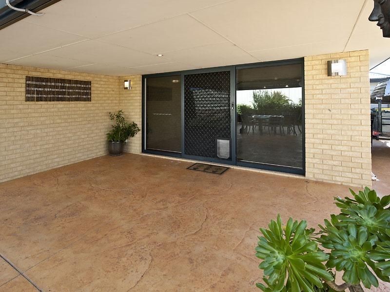12 Salton Street, Secret Harbour WA 6173