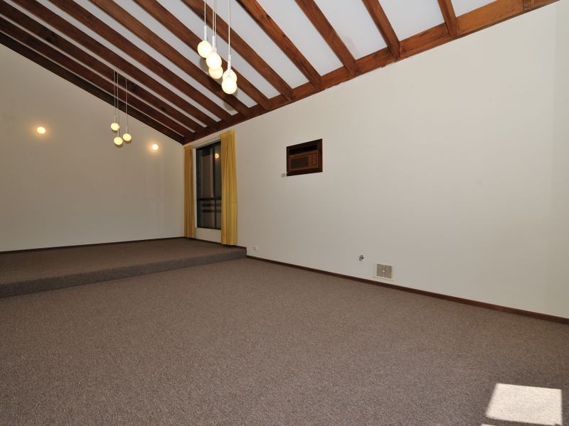 19 Warnbro Sound Avenue, Warnbro WA 6169