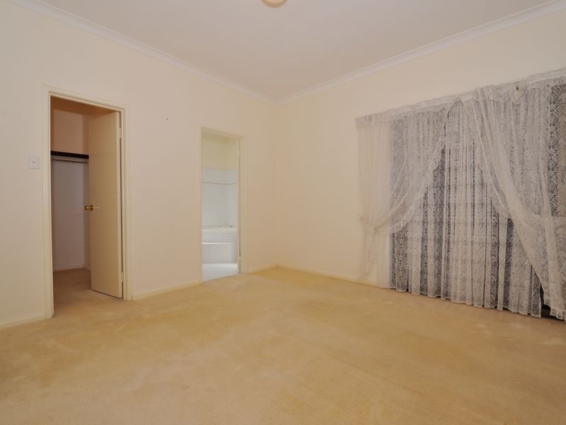 19 Warnbro Sound Avenue, Warnbro WA 6169