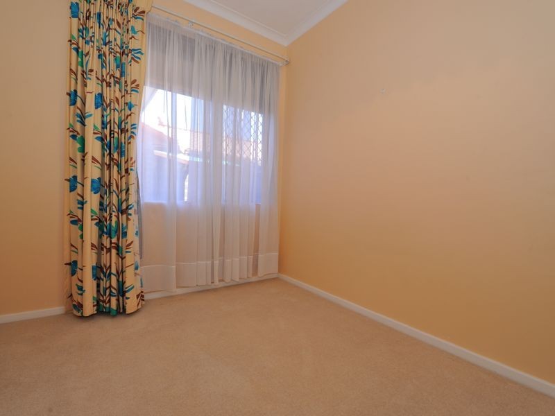 19 Warnbro Sound Avenue, Warnbro WA 6169
