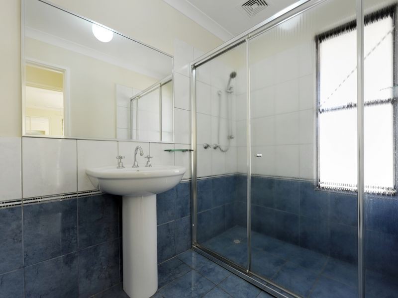 32 Solquest Way, Cooloongup WA 6168