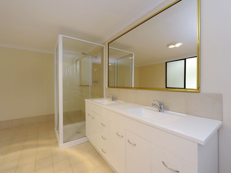 32 Solquest Way, Cooloongup WA 6168