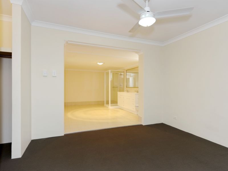 32 Solquest Way, Cooloongup WA 6168