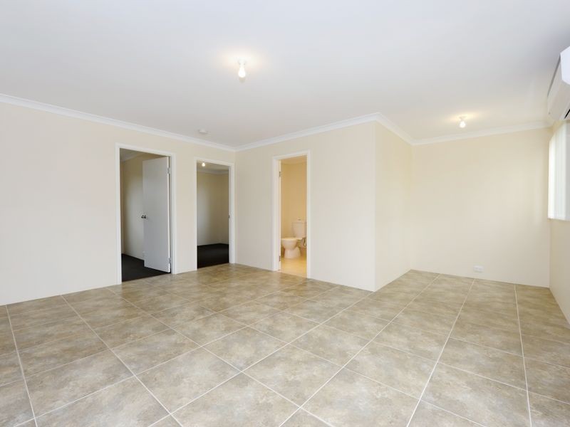32 Solquest Way, Cooloongup WA 6168