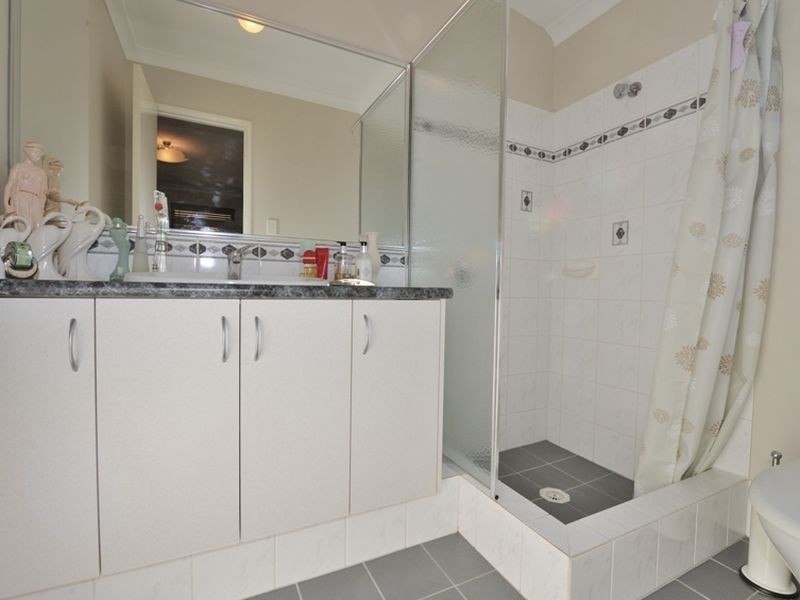 21 Chantilly Way, Meadow Springs WA 6210