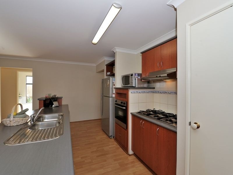 21 Chantilly Way, Meadow Springs WA 6210