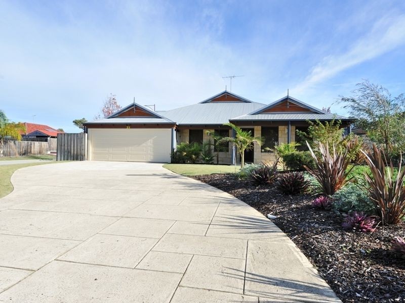 21 Chantilly Way, Meadow Springs WA 6210