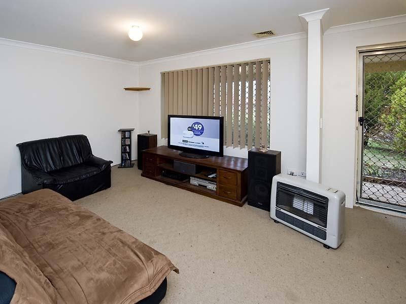 8 Pingrup Court, Waikiki WA 6169